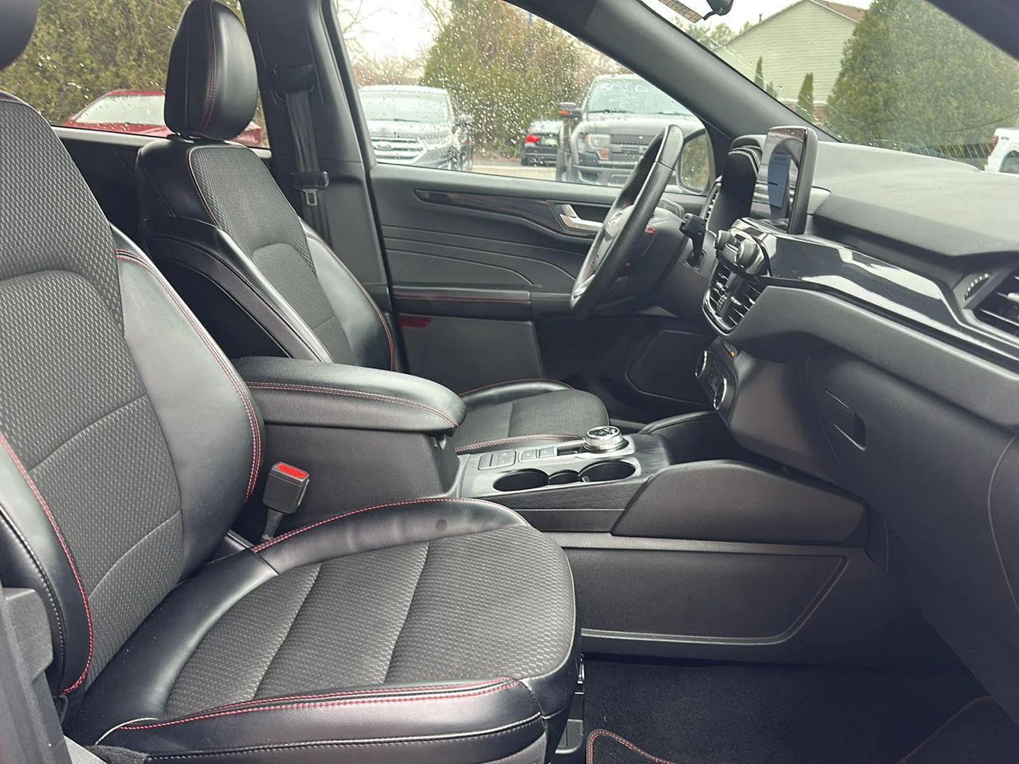 Used 2023 Agate Black Ford ST-Line image 17