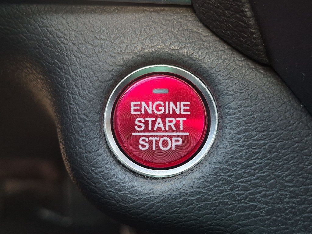 Used 2020  Acura Technology image 17