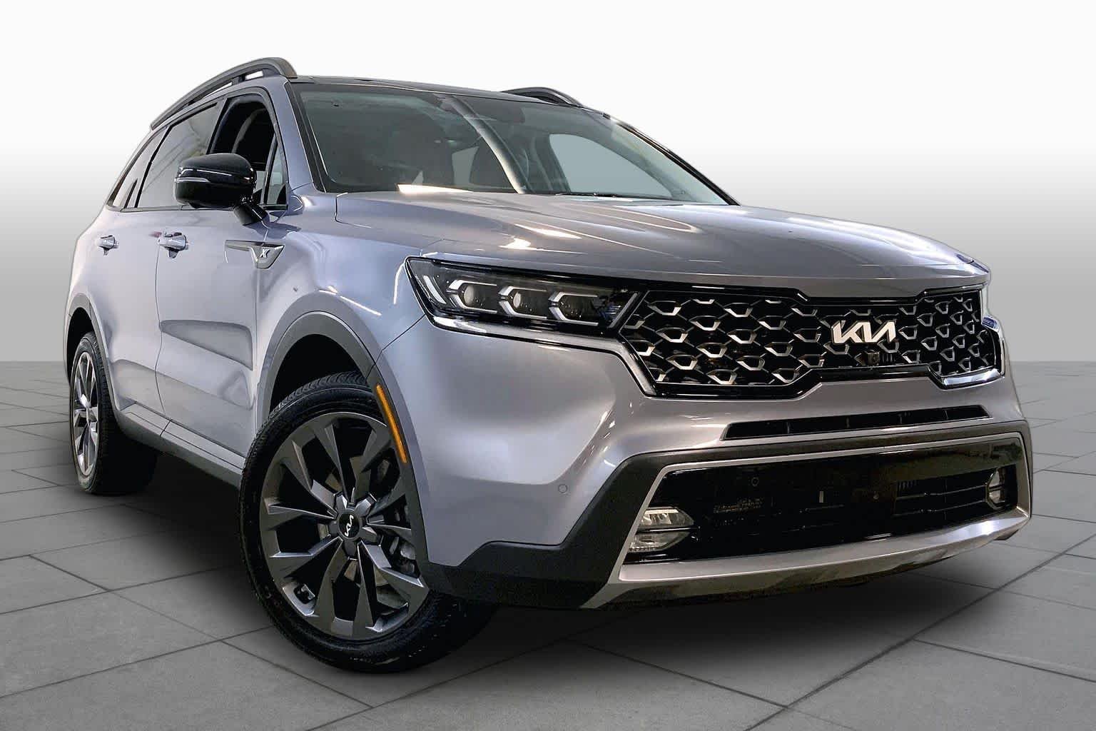 Used 2022 Kia Sorento X-Line SX Prestige with VIN 5XYRKDLFXNG081843 for sale in Kansas City
