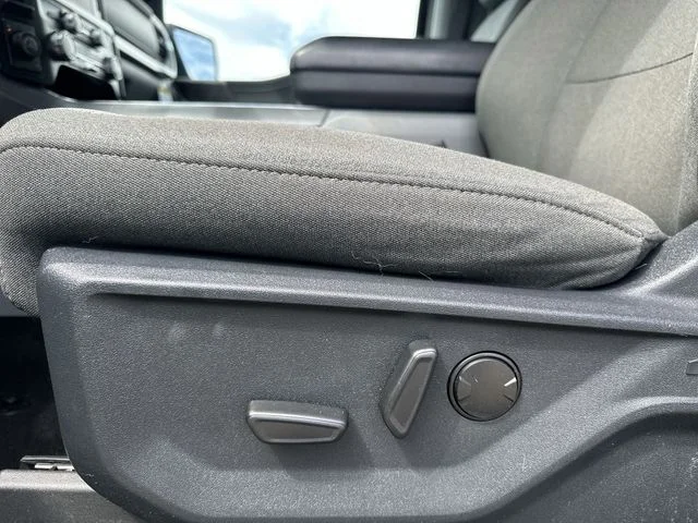Used 2023  Ford XLT image 16