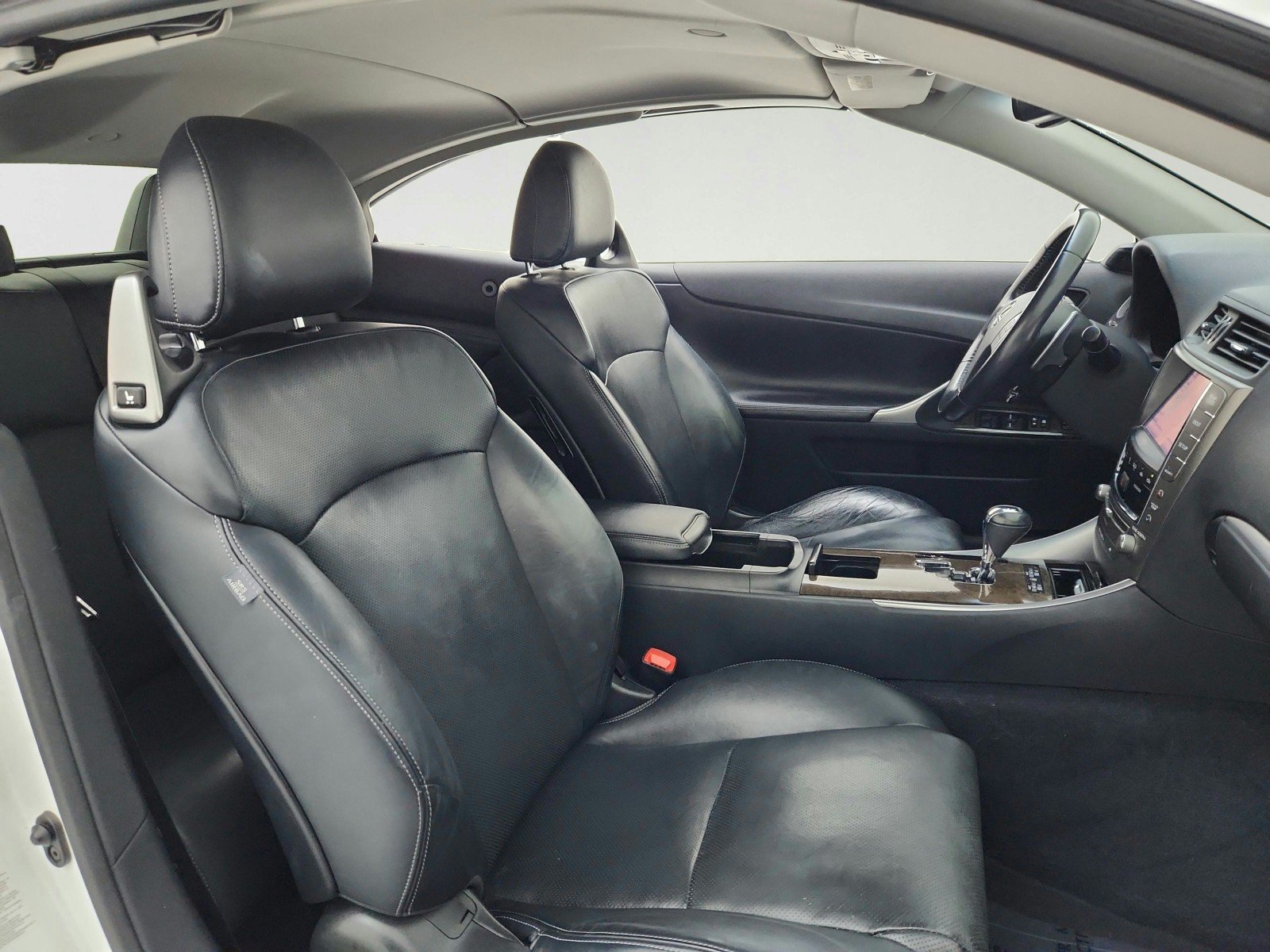 Used 2013 Starfire Pearl Lexus 2-DR. HARDTOP CONV image 26