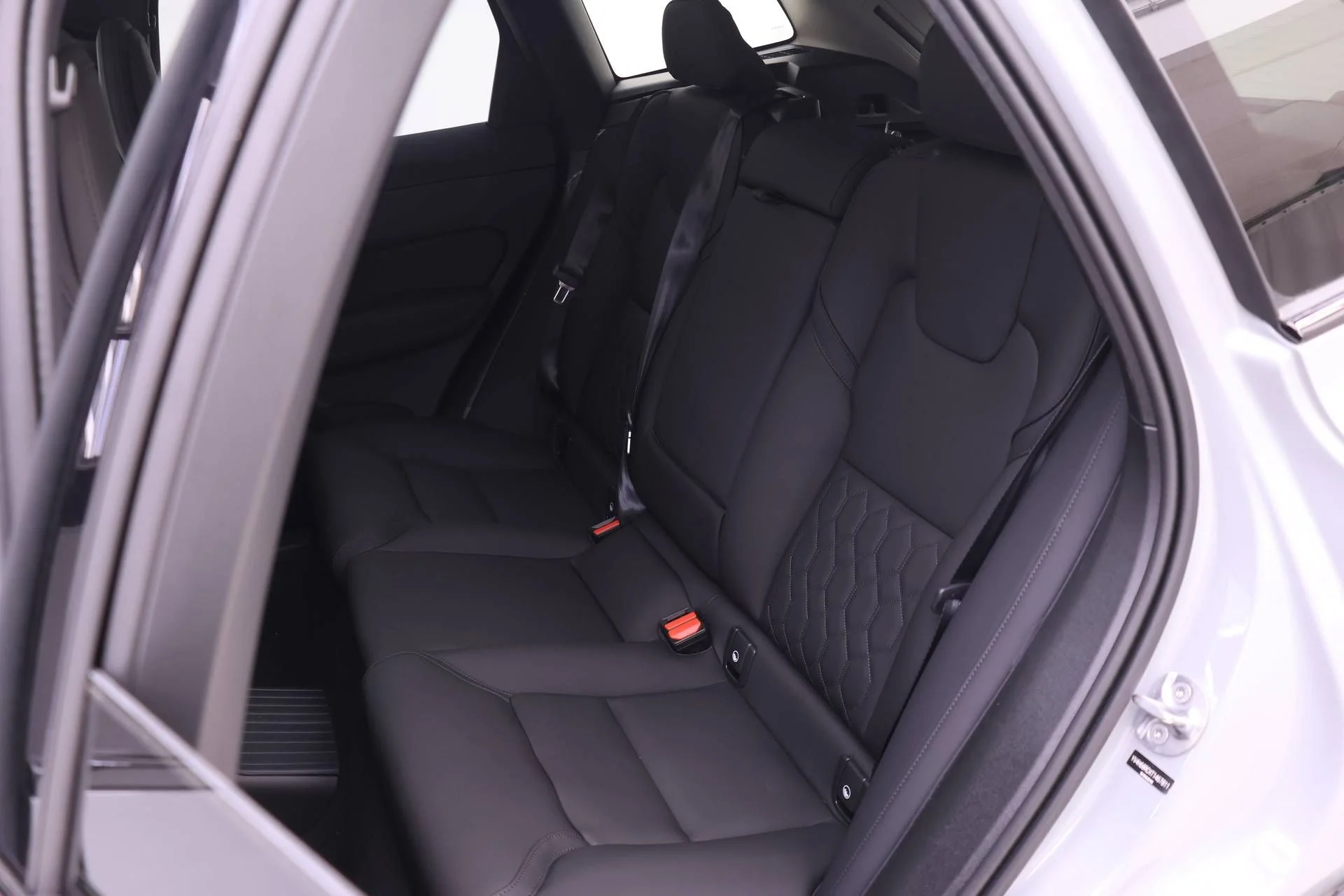 New 2026 Gray Volvo T8 Plus image 12