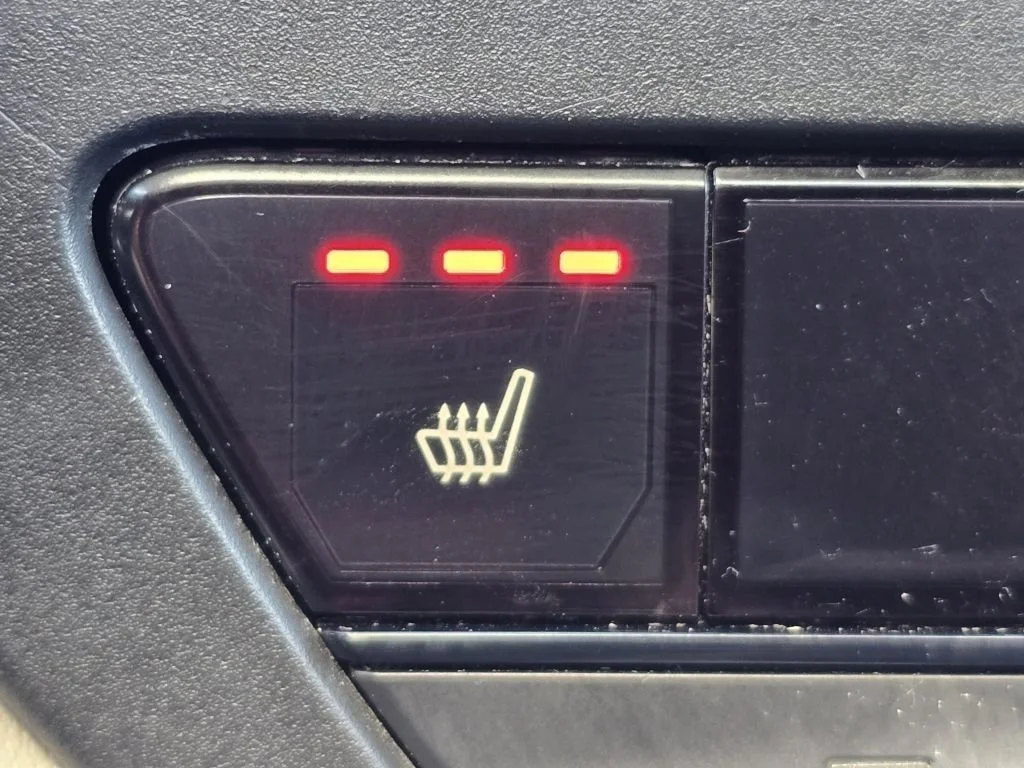Used 2025 Red Honda SE image 13