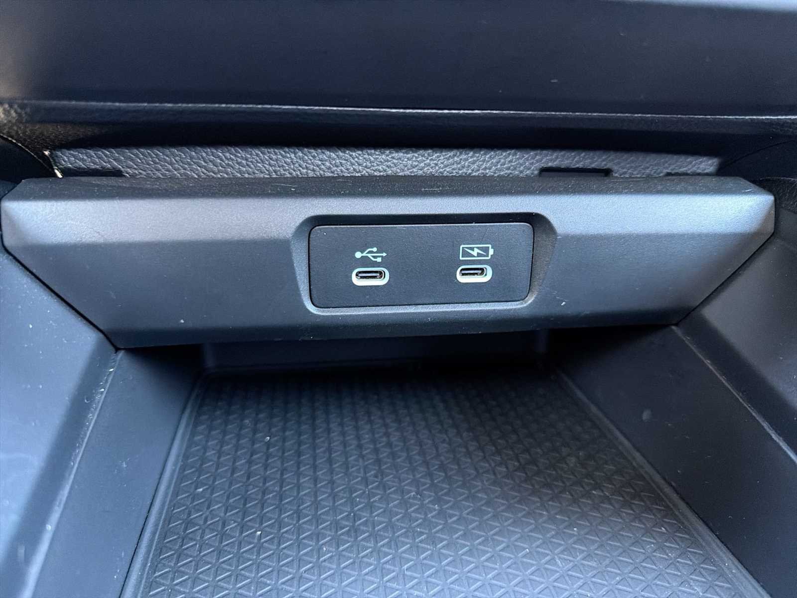 Used 2025 Solar Silver Metallic Honda LX image 28
