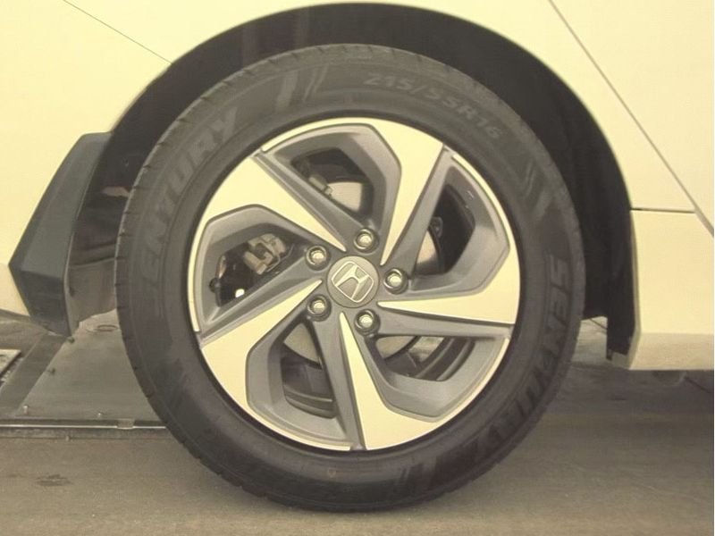 Used 2019 White Orchid Pearl Honda EX image 11