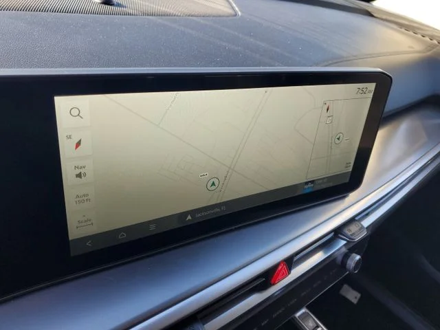 2025 Kia Sorento S - Photo 15