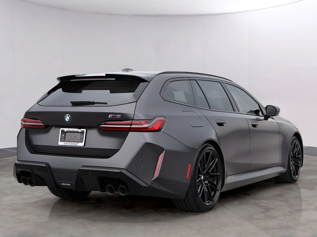 Used 2027 Frozen Deep Grey Metallic BMW Touring image 7