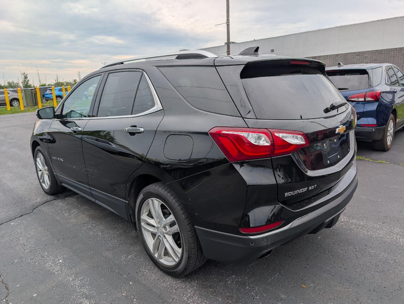 Used 2020 Mosaic Black Metallic Chevrolet Premier image 5