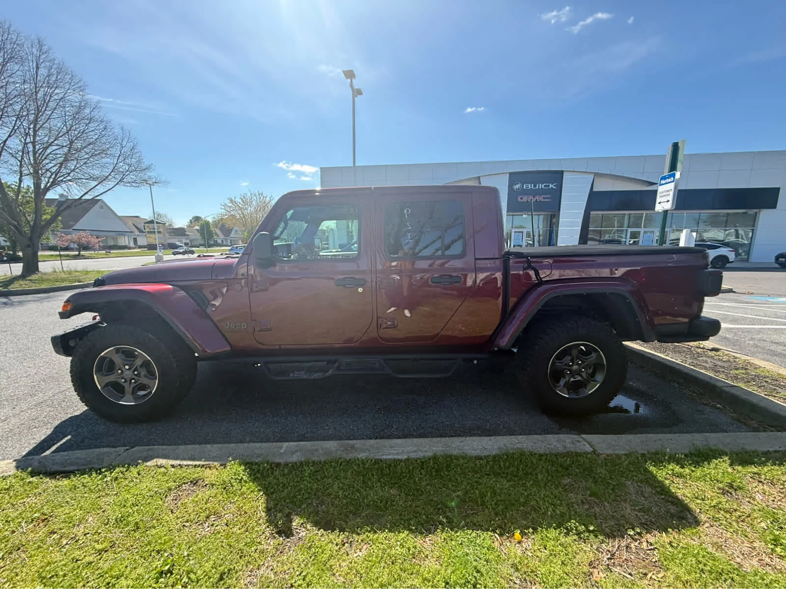 Used 2021 Snazzberry Pearlcoat Jeep Rubicon image 5