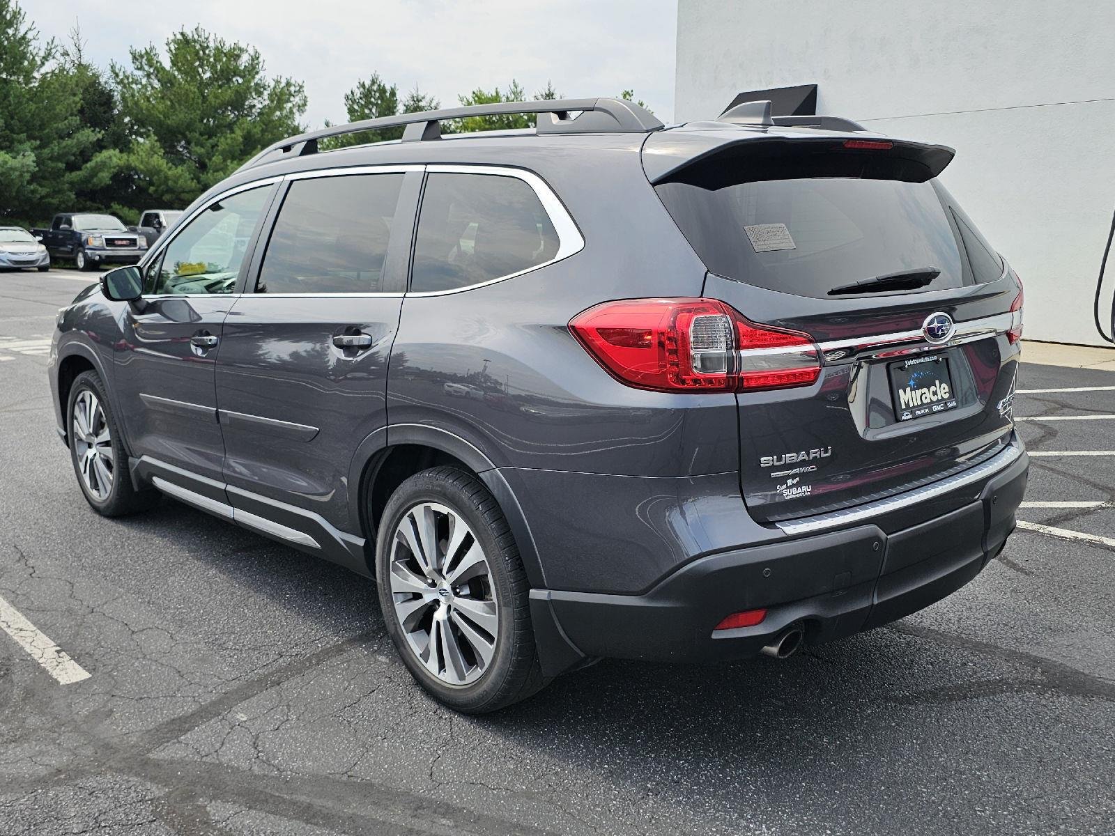 Used 2020 Magnetite Gray Metallic Subaru Limited image 22