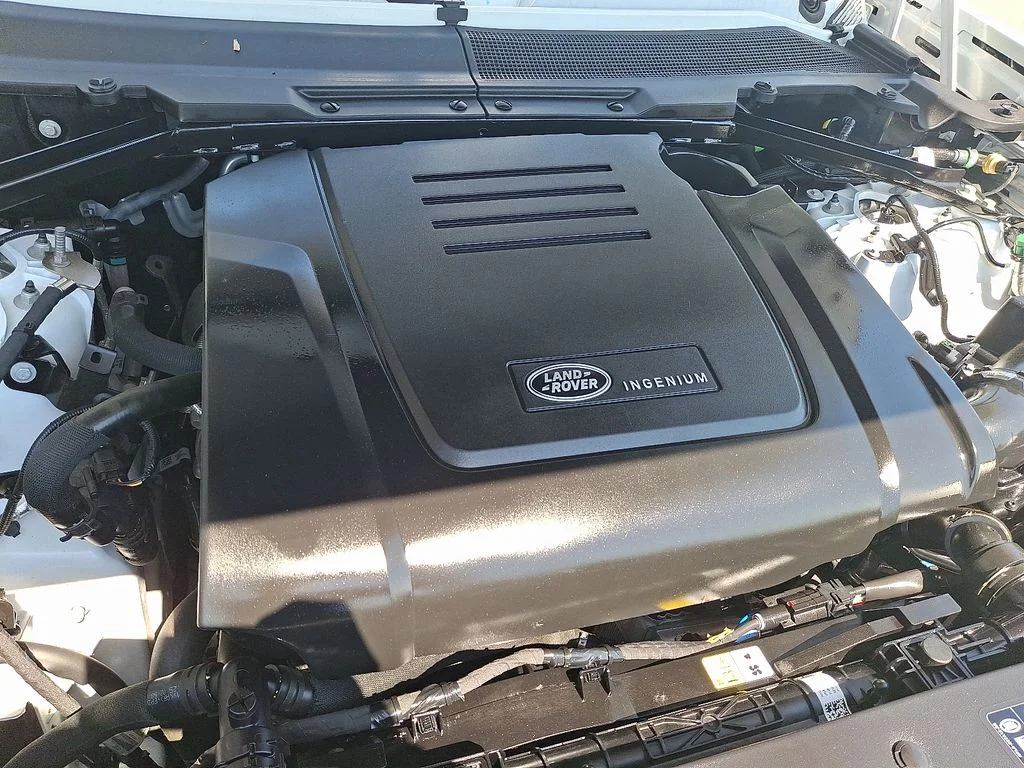 Certified Used 2025 Fuji White Land Rover S image 26