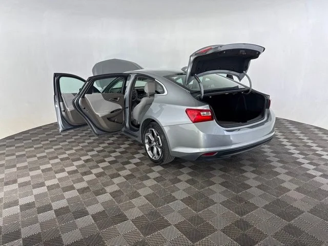 Used 2023 Gray Chevrolet LT image 16