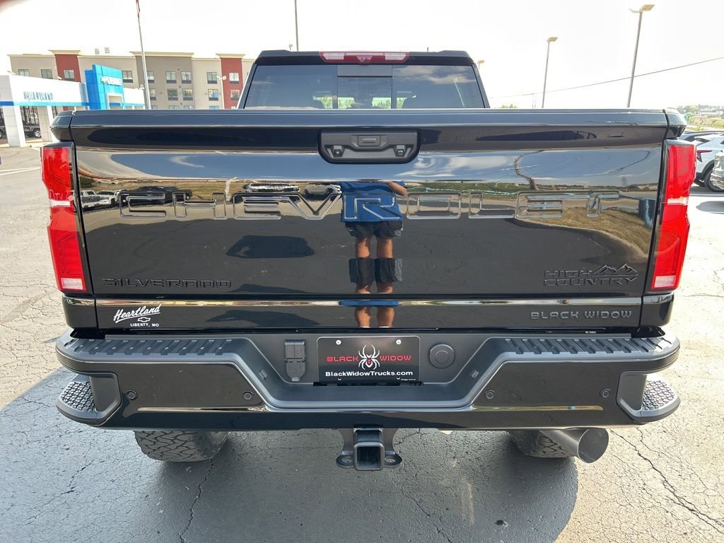 2025 Chevrolet Silverado 2500 HD High Country - Photo 7