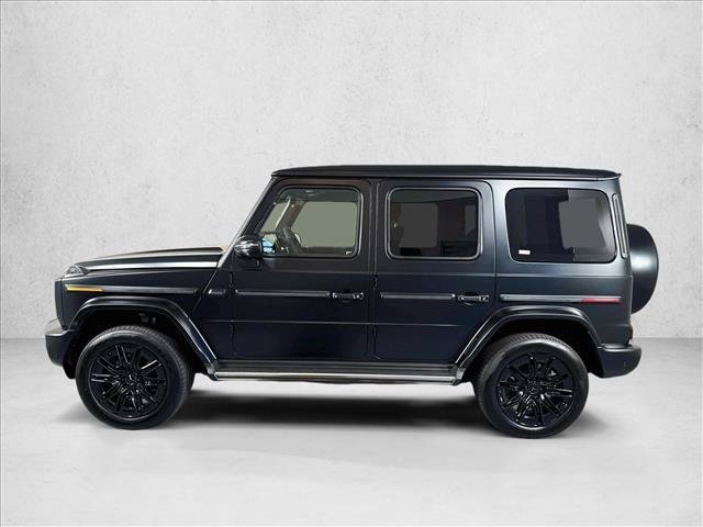 New 2027 MANUFAKTUR Night Black Magno Mercedes-Benz G 580e image 38