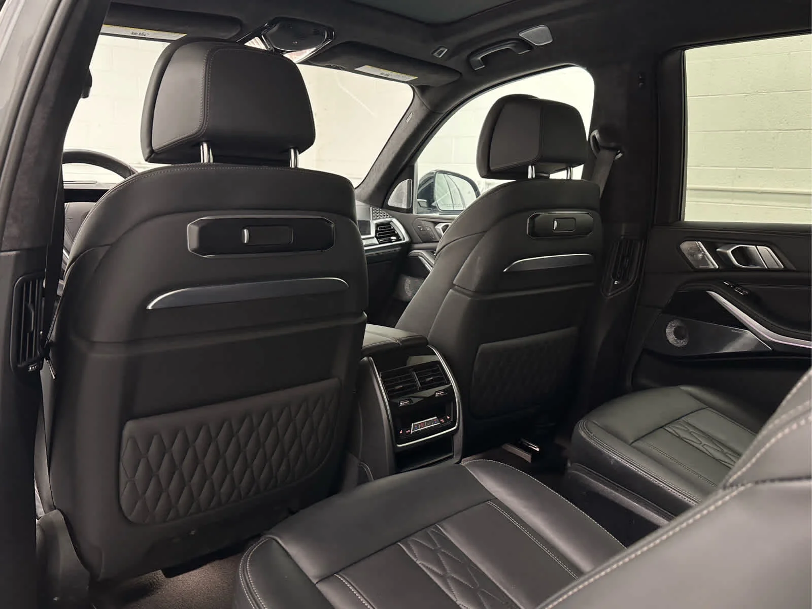 Used 2025 Skyscraper Grey Metallic BMW ALPINA XB7 image 14