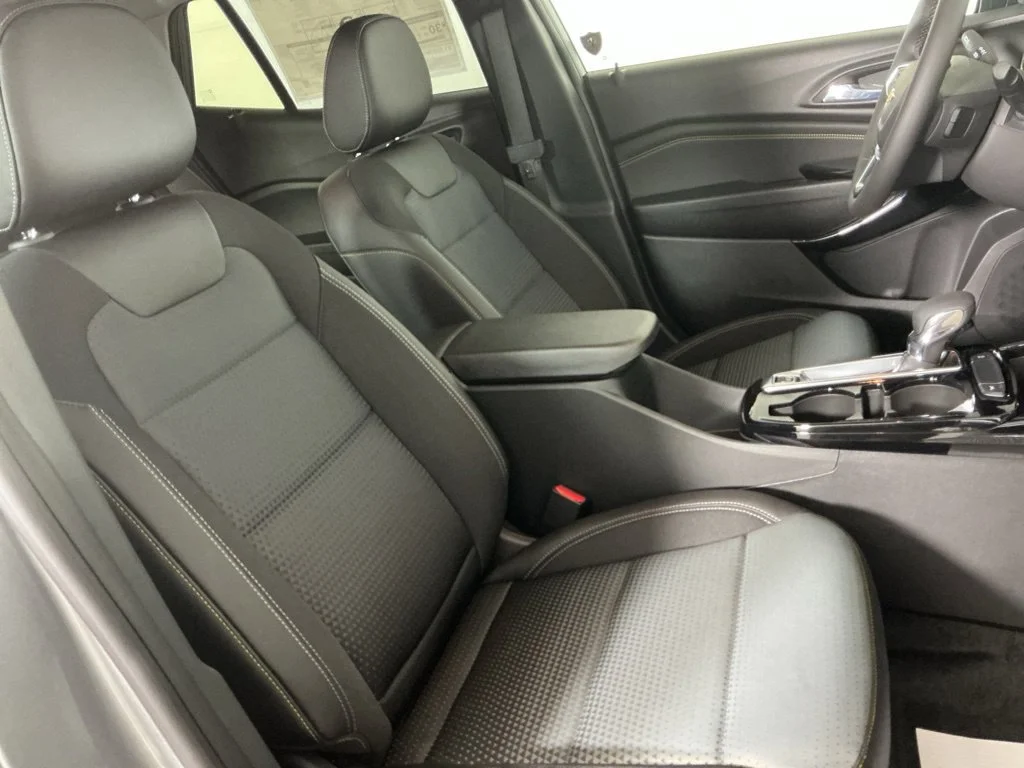 New 2026 Sterling Gray Metallic Chevrolet LT image 10