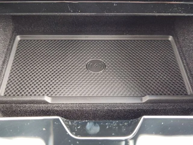 New 2026 Varesine Blue Land Rover Dynamic SE image 18