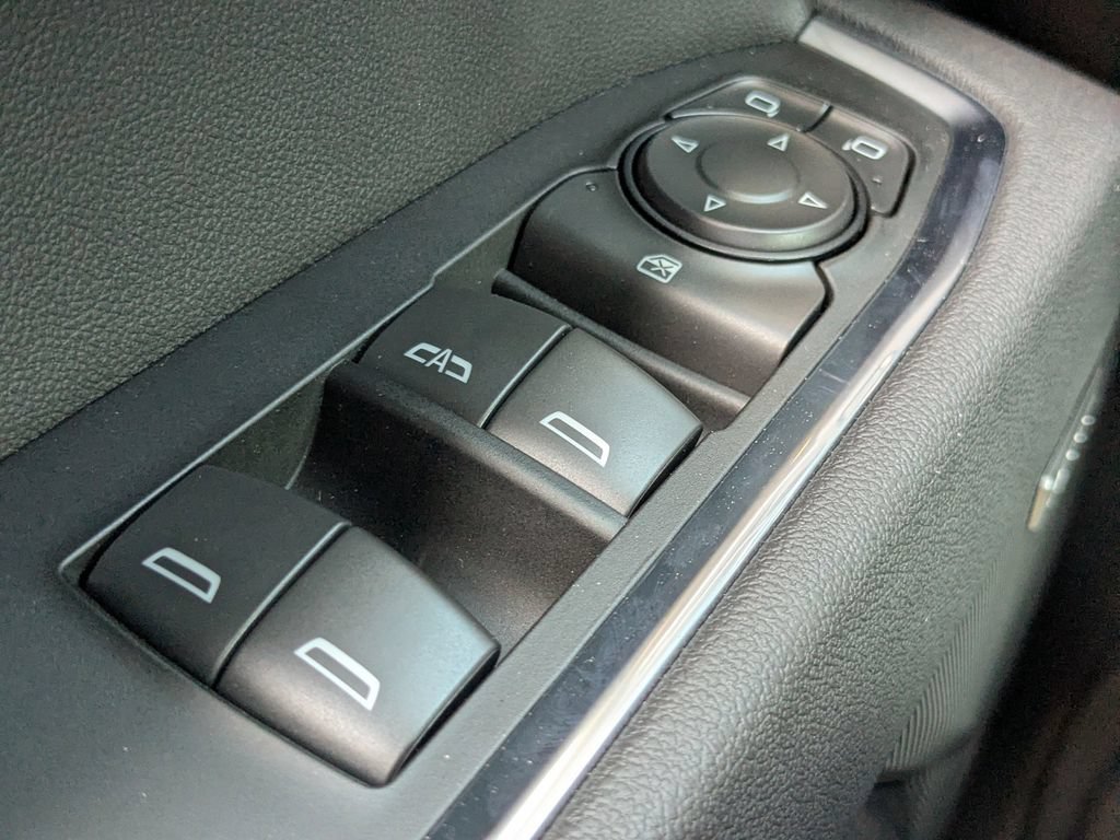 New 2026 Onyx Black GMC Elevation image 23