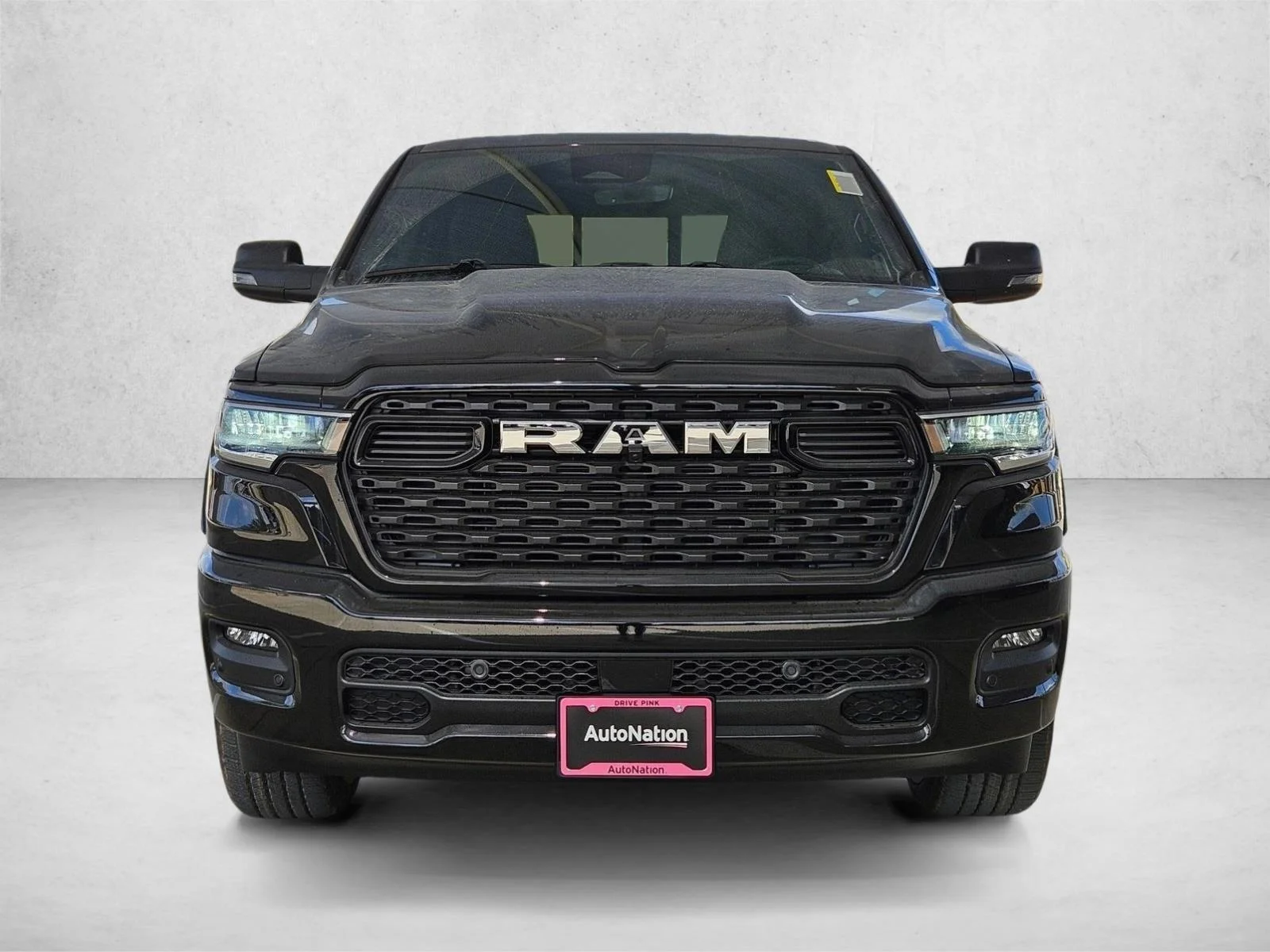 New 2026 Diamond Black Crystal Pearl-Coat Exterior Paint RAM Lone Star image 6