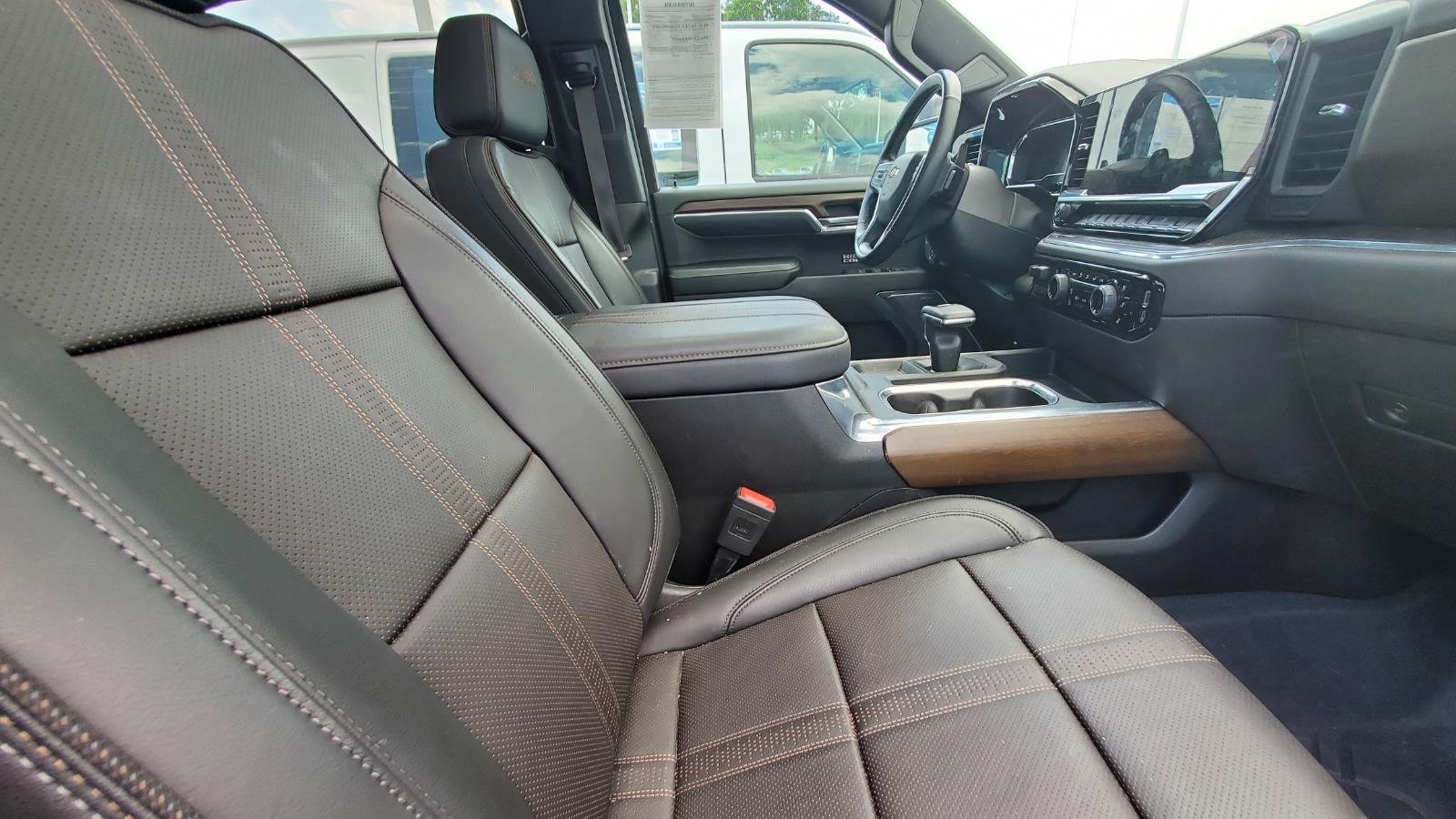 Used 2023 Dark Ash Metallic Chevrolet High Country image 4