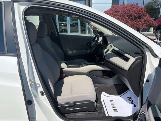 Used 2018 White Honda EX image 16