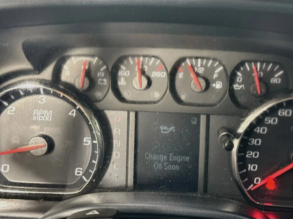 Used 2018 Black Chevrolet Custom image 15
