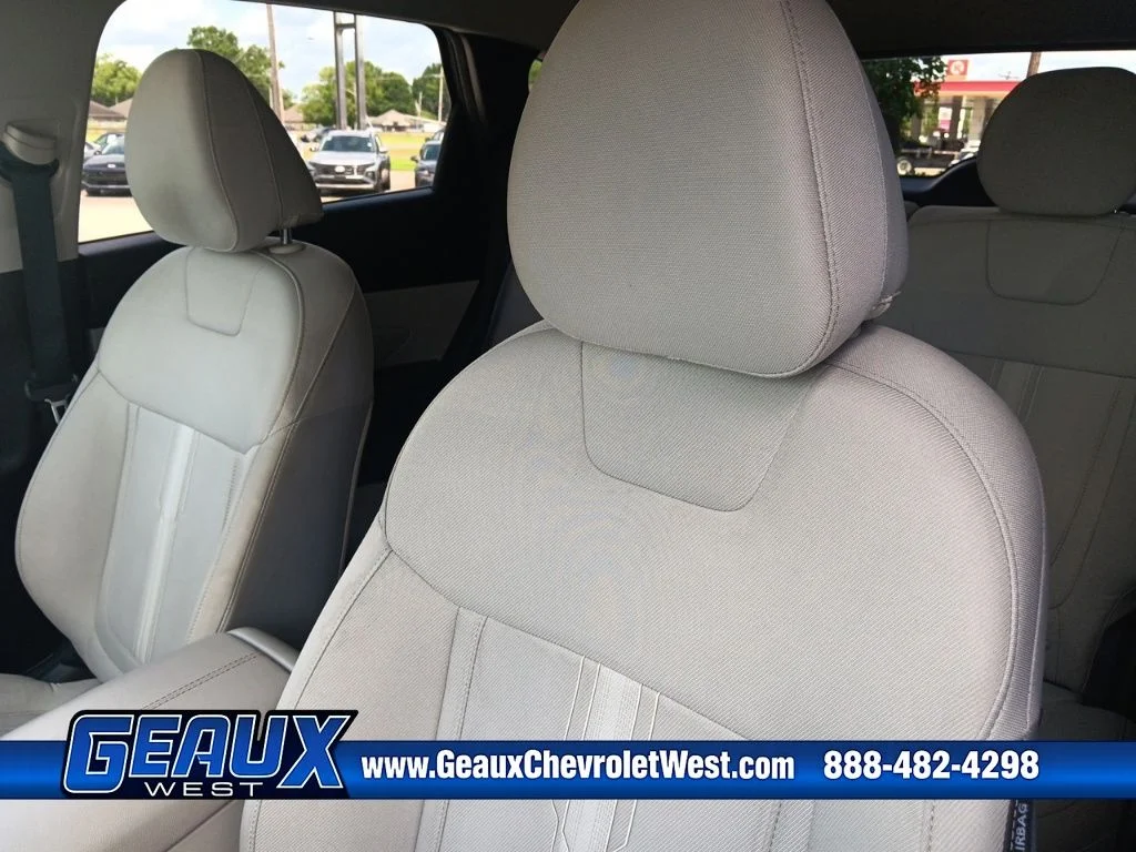 Used 2026 Silver Hyundai SEL image 23