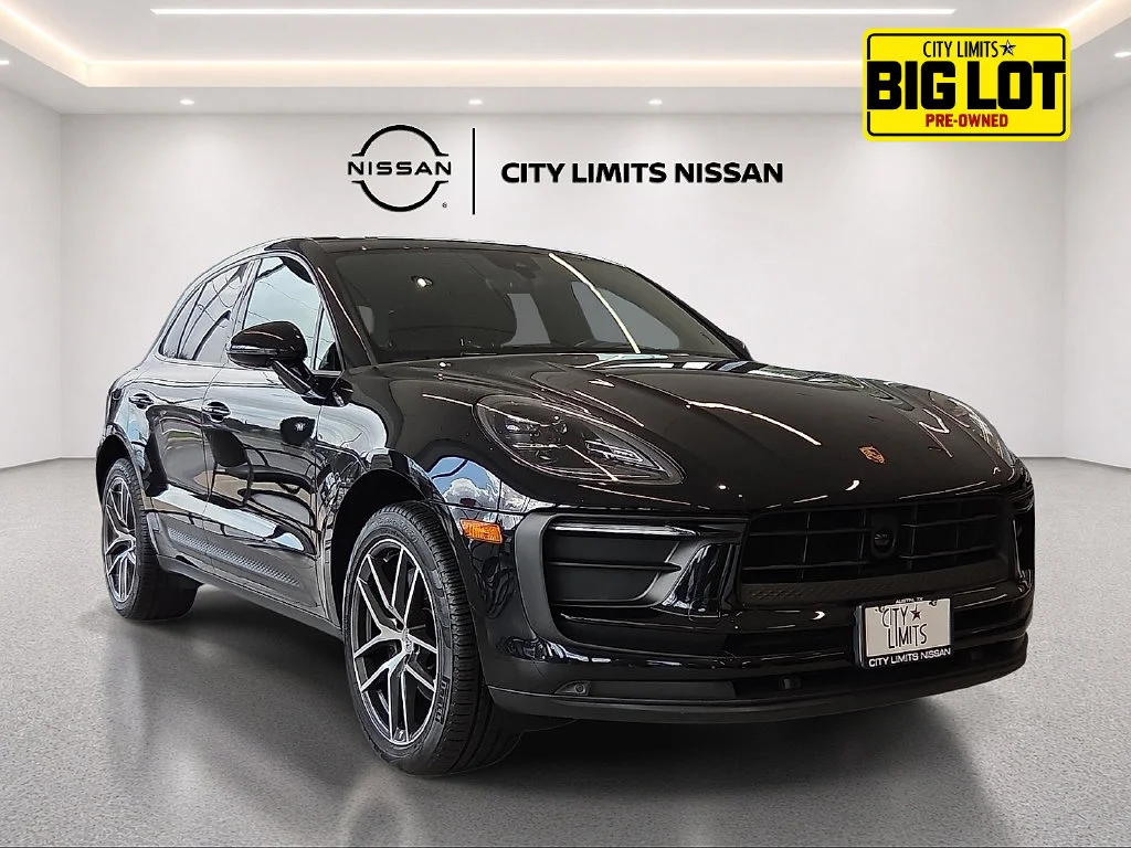 2025 Porsche Macan T
