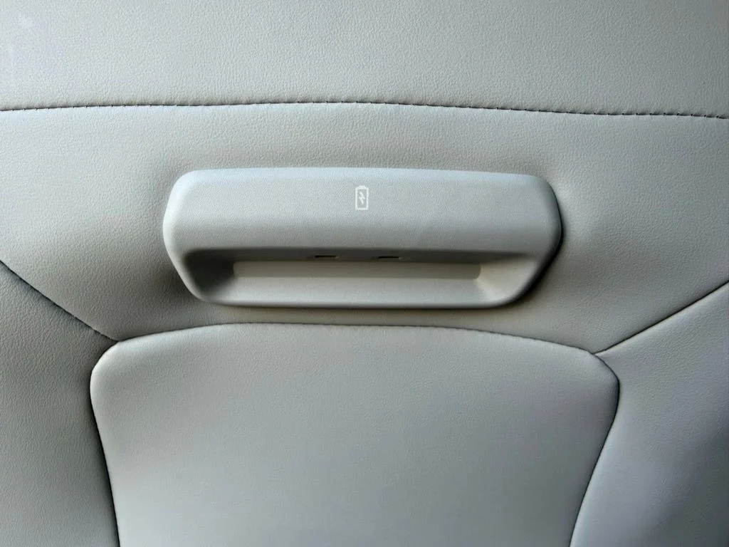 New 2026 Dark Matter Gray Metallic Ford MAX Platinum® image 37