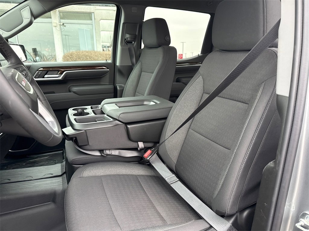 2026 GMC SIERRA - Image 13