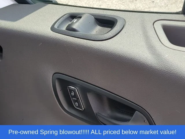 Used 2025 White Ford XL image 36