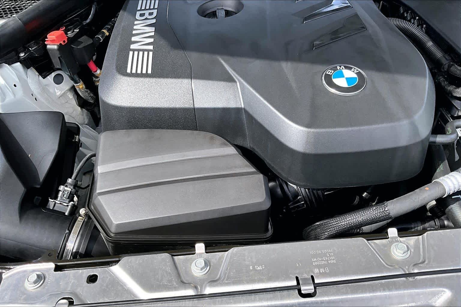 Used 2026 Alpine White BMW 330i NA image 32