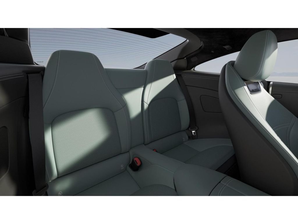 Used 2025 Polar White Mercedes-Benz Base 4MATIC® image 5