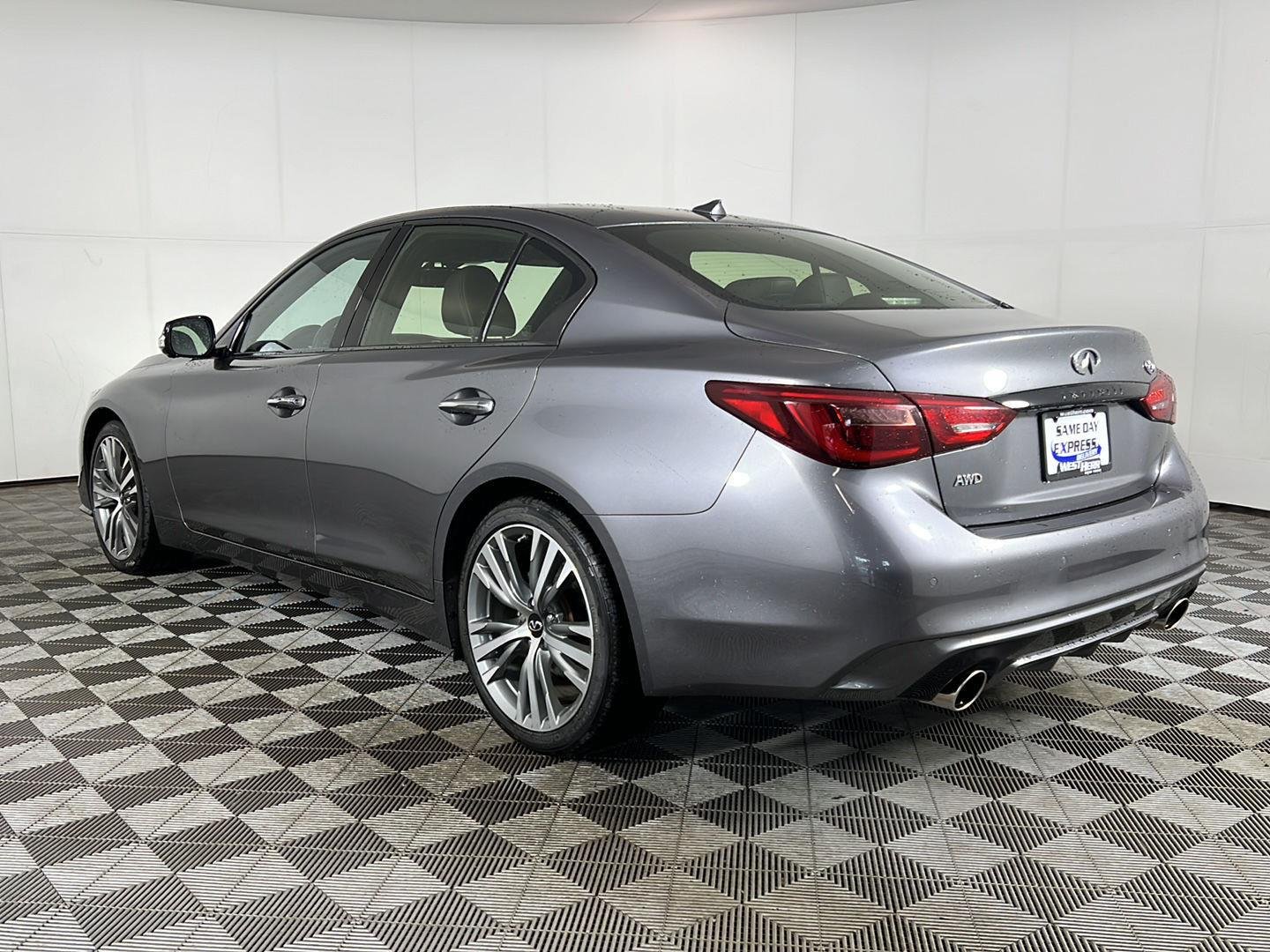Used 2023 Graphite Shadow INFINITI SENSORY image 9