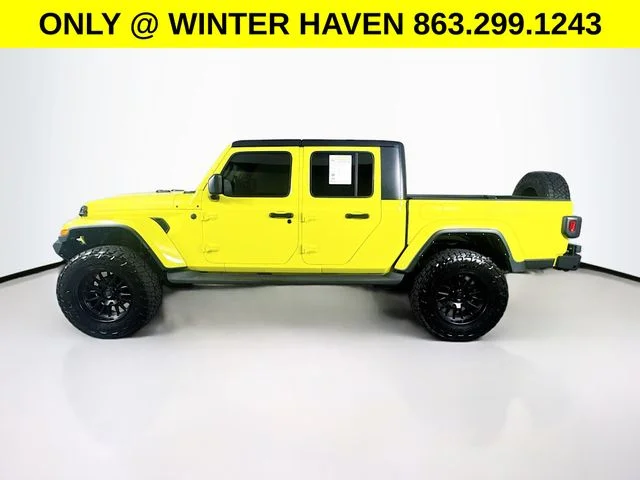 Used 2023  Jeep Sport S image 4