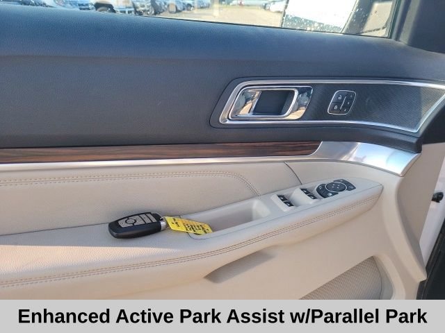 Used 2018 White Ford Limited image 14