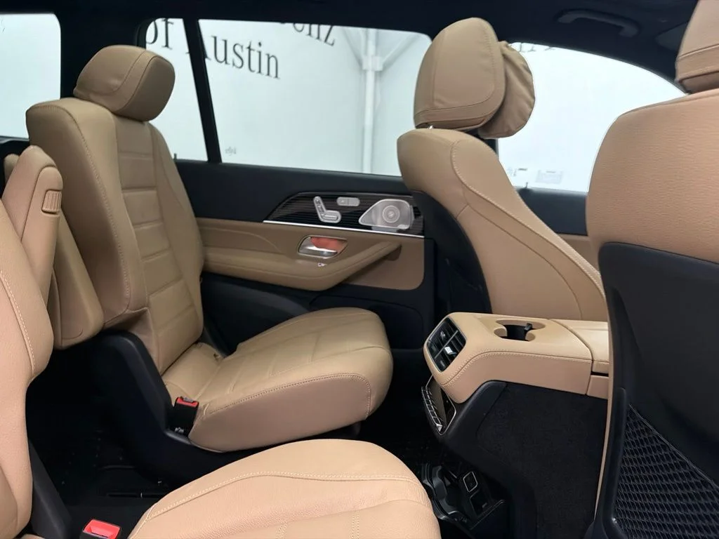 New 2026 Black Mercedes-Benz GLS 450 image 27