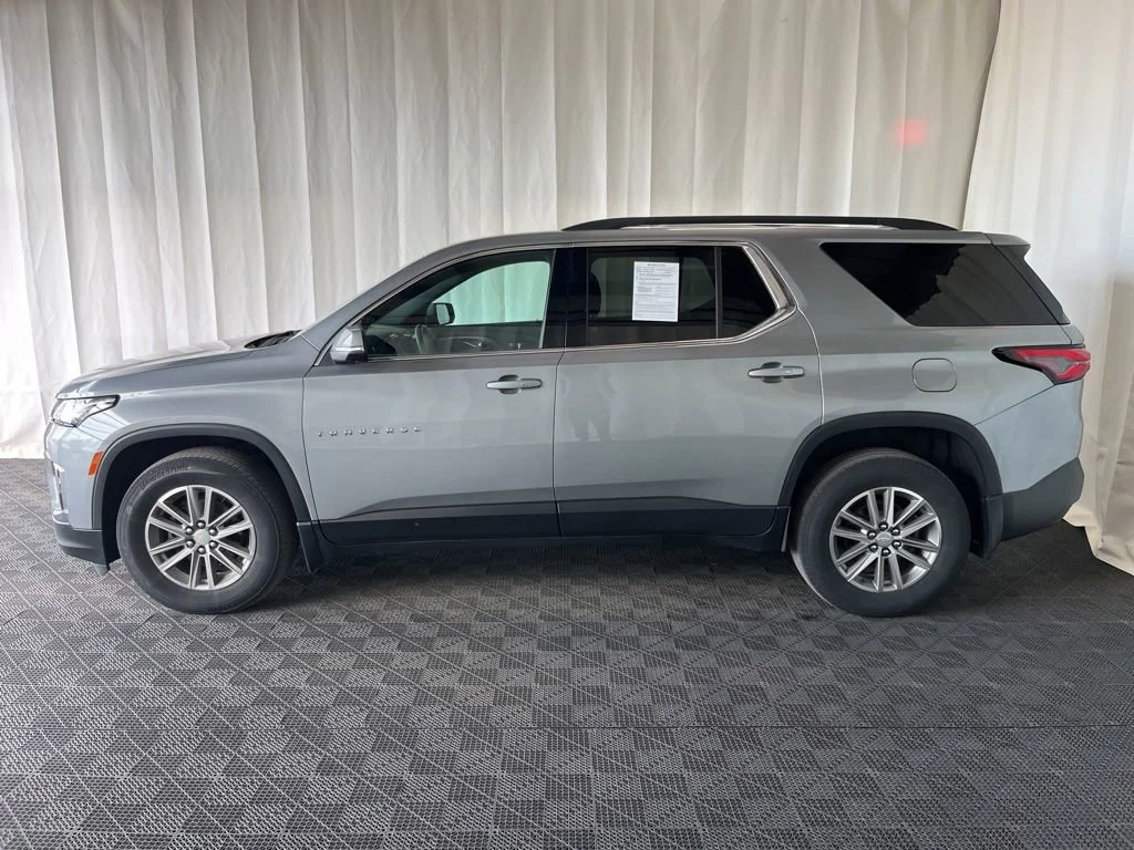 Used 2023 Sterling Gray Metallic Chevrolet LT Cloth image 25