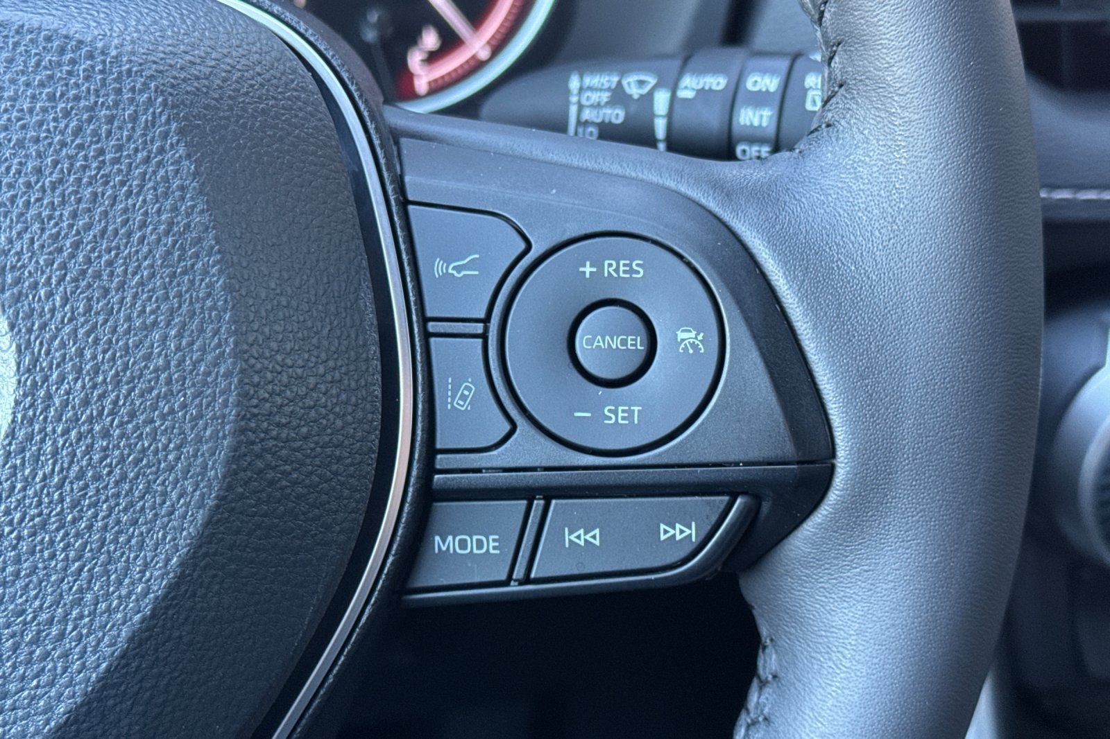 Used 2025 Gray Toyota XLE Premium image 28