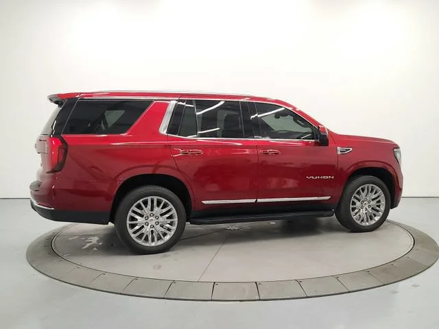 Used 2025 Volcanic Red Tintcoat GMC Elevation image 7