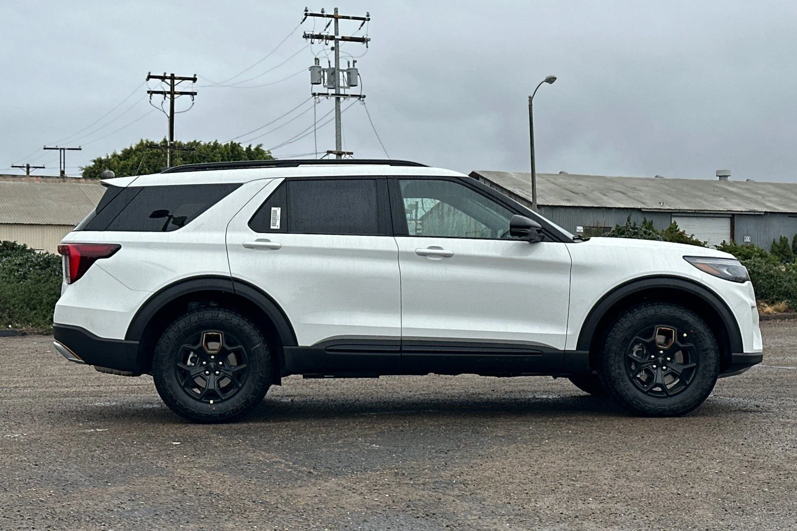 New 2026 Star White Metallic Tri-Coat Ford Tremor® image 2