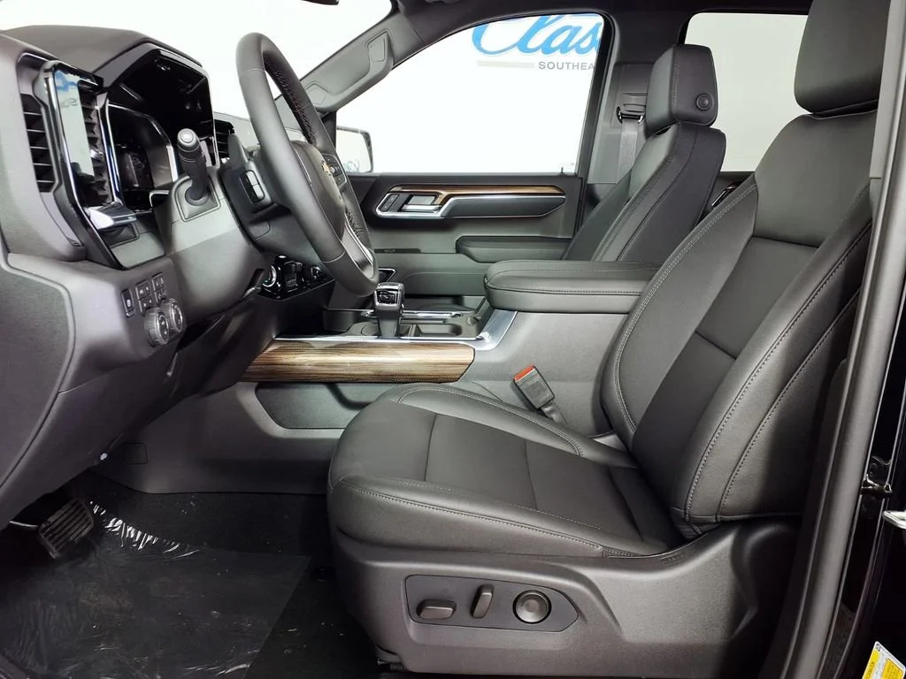 New 2026 Black Chevrolet LT image 8