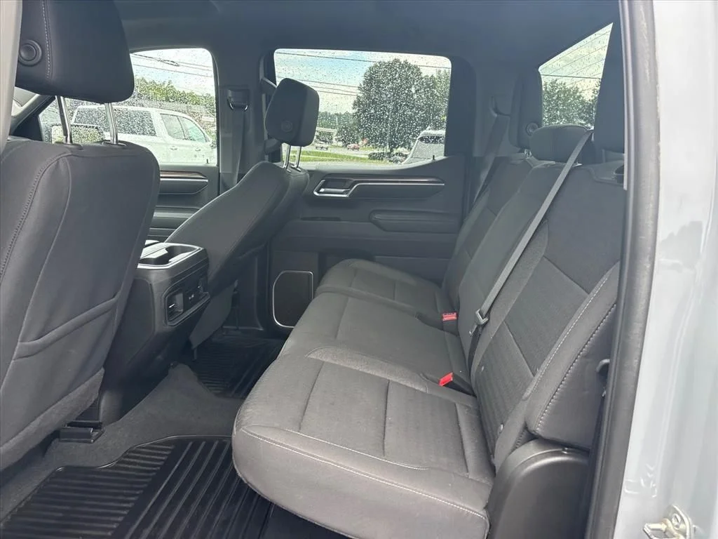 Used 2025 Gray Chevrolet RST image 17