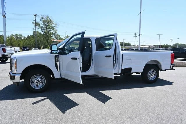 Used 2026 Oxford White Ford XL image 16