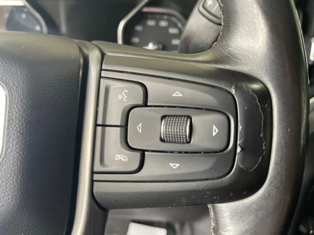 Used 2022 Black GMC Denali image 28
