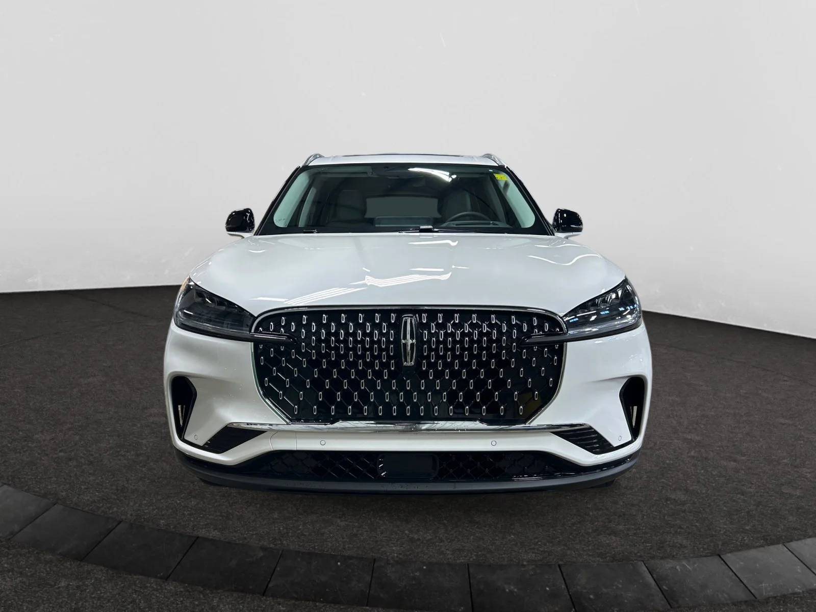 New 2026 Pristine White Metallic Tri-Coat Lincoln Premiere image 8