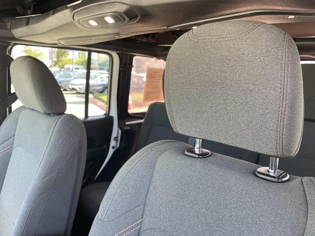Used 2024 White Jeep Sport S image 21