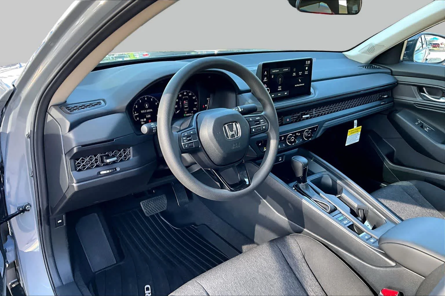 New 2026 Urban Gray Pearl Honda SE image 8