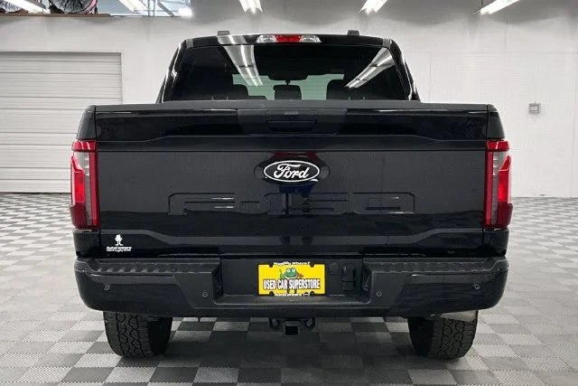 Used 2025 Agate Black Metallic Ford XLT image 5