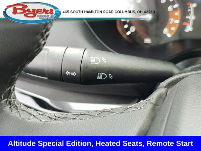 New 2026 Hydro Blue Pearl-Coat Exterior Paint Jeep Latitude image 18